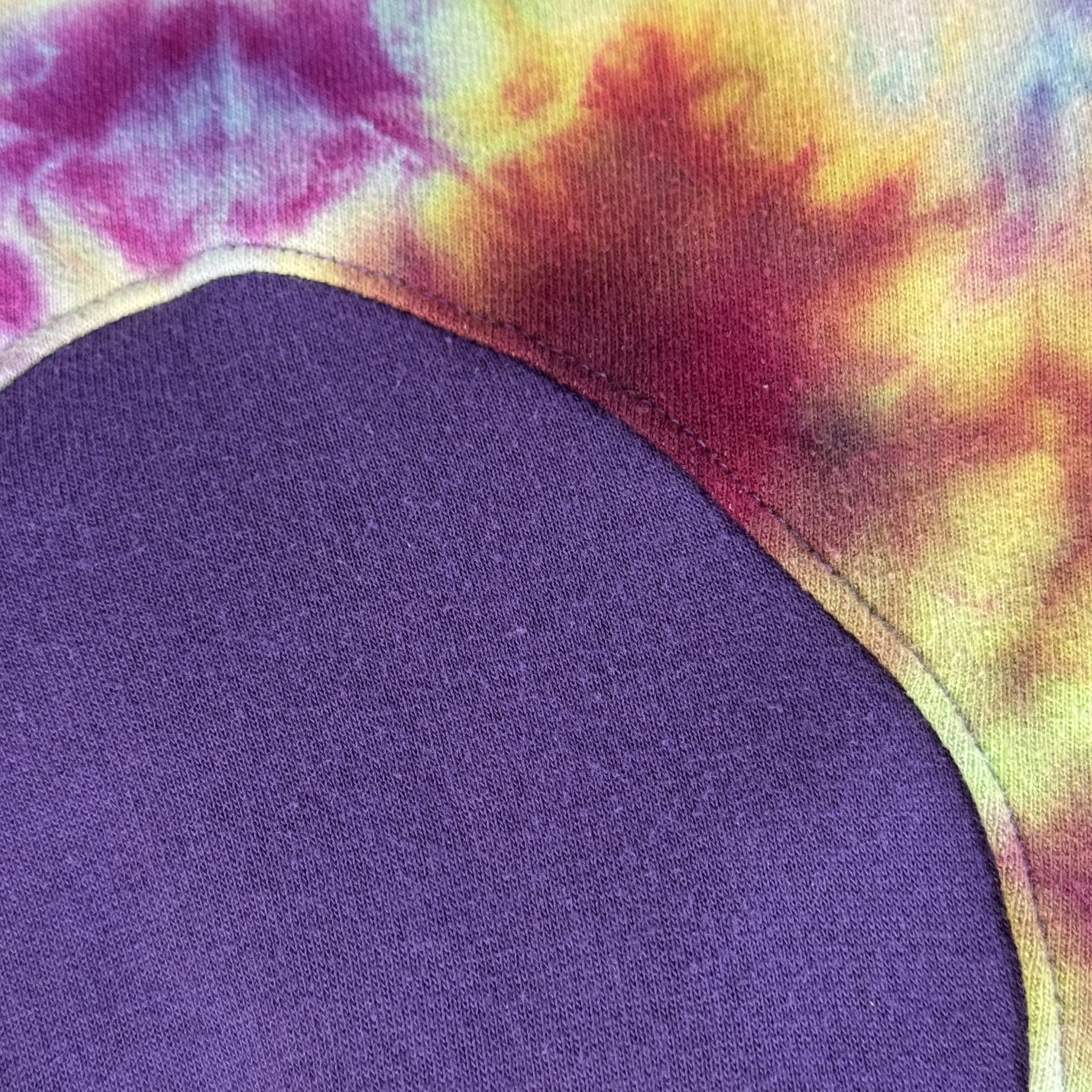 Purple Lava Hoodie -M - Image 4